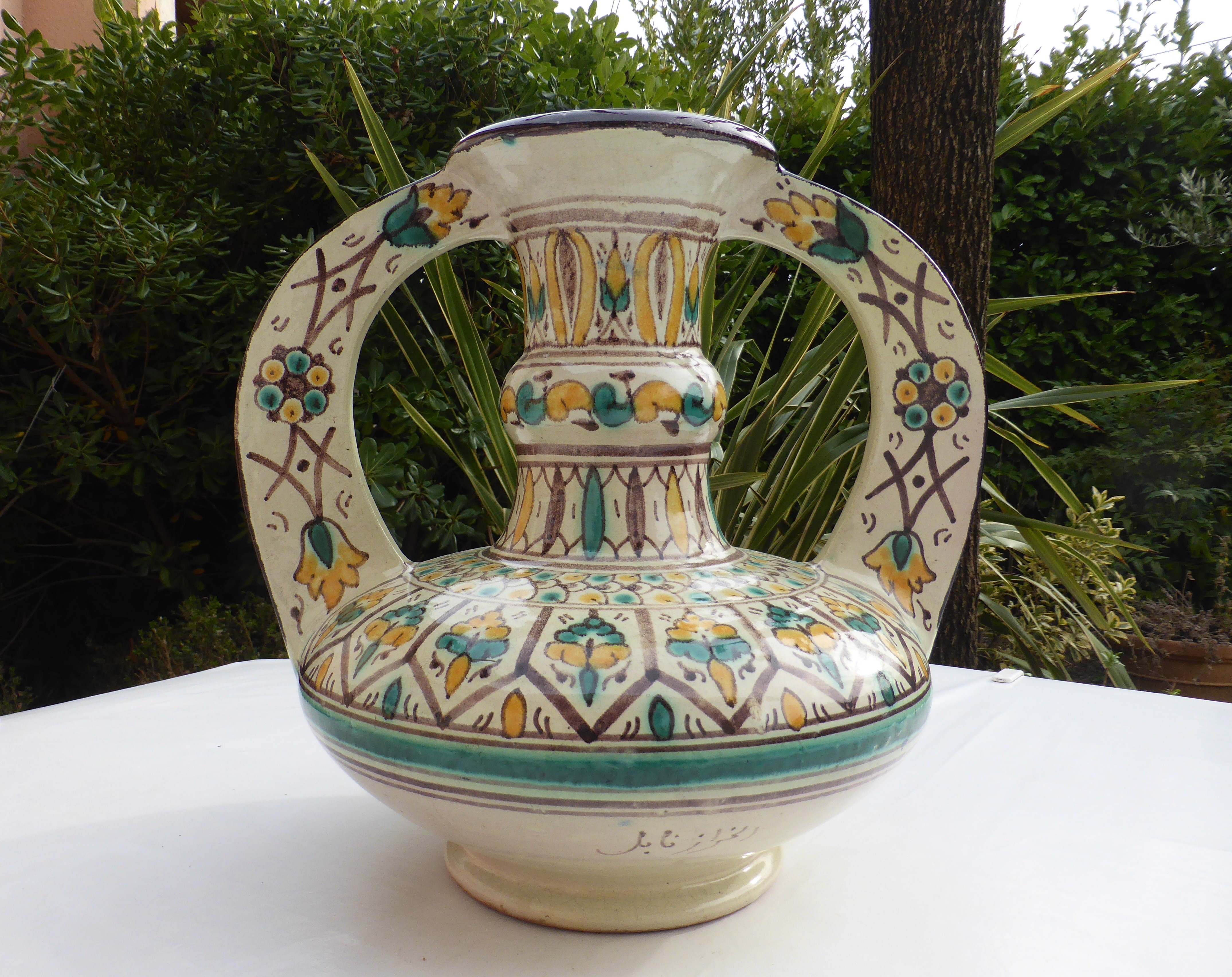 vase-modele-aicha-karraz-nabeul-saint-uze