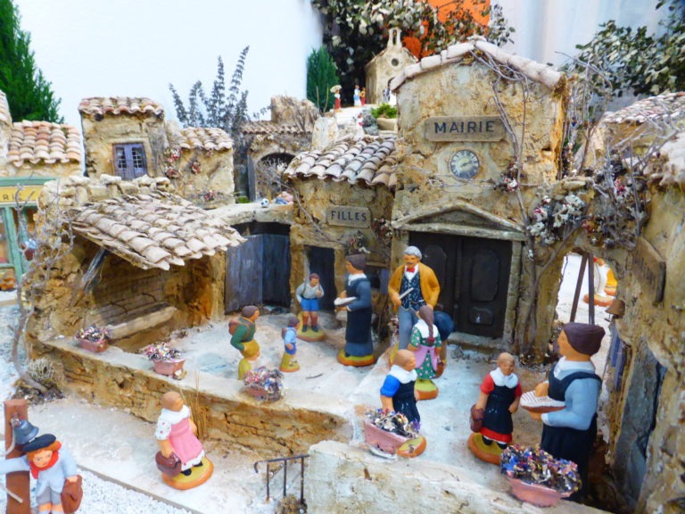 exposition-santons-aix-en-provence-maison-de-la-ceramique-fouque