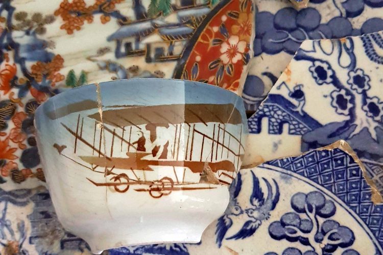 archeologie-inrap-tessons-faience