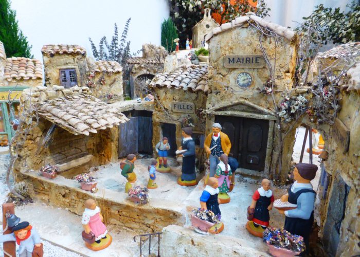 exposition-santons-aix-en-provence-maison-de-la-ceramique-fouque
